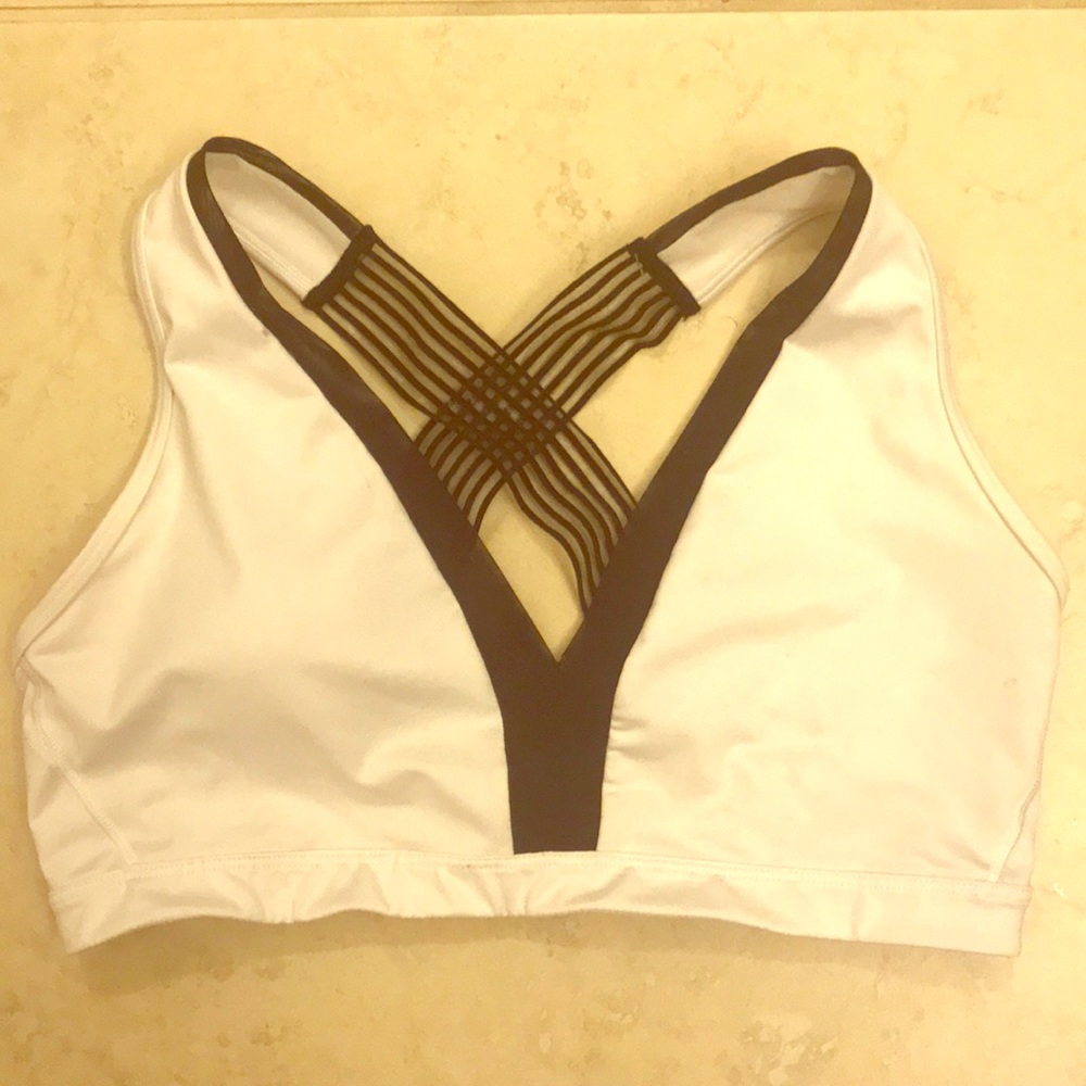 VS sports bra